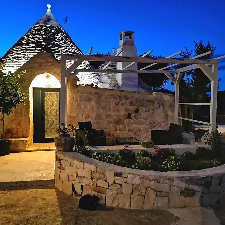 Vakantiehuis Trullo Madia E Dimora Giorgio